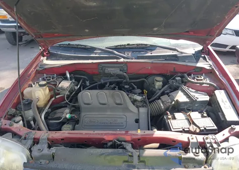 2004 Ford Escape Xlt из США, поврежденный, VIN 1FMYU93114KB38538